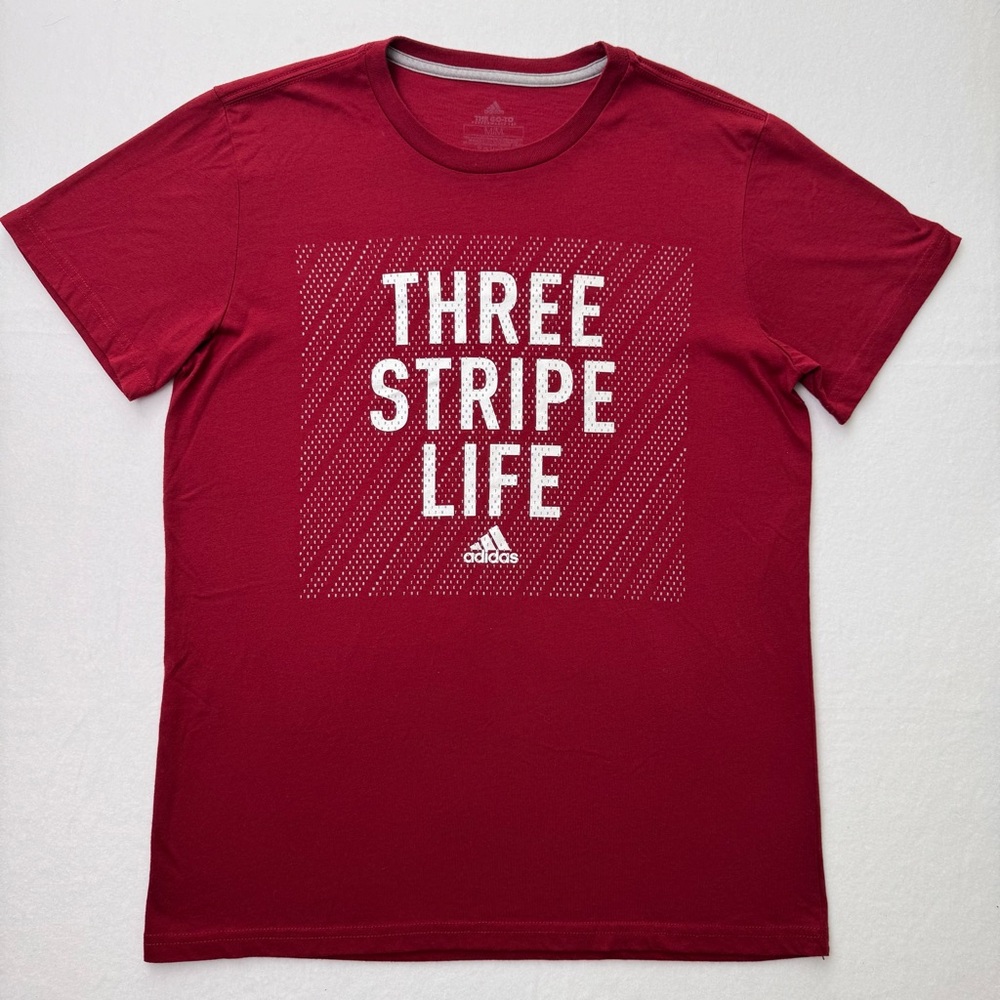 Adidas The Go To Performance Climalite Men's medium Burgundy Graphic Tee